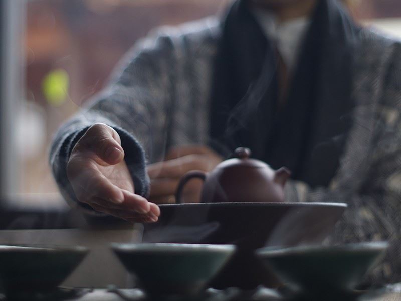 清朝陶瓷茶具的生(shēng)産，三個時期最爲繁榮，技藝達到了(le)曆史空前水平